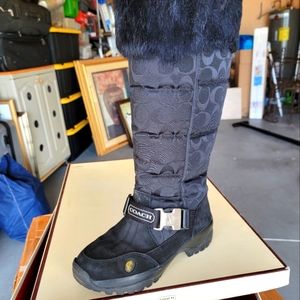 Beautiful coach winter boots